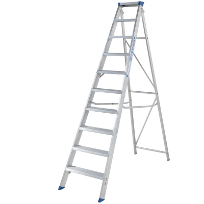 Werner Mastertrade Swingback Stepladder